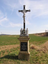 9.Kříž na Dolech.JPG
